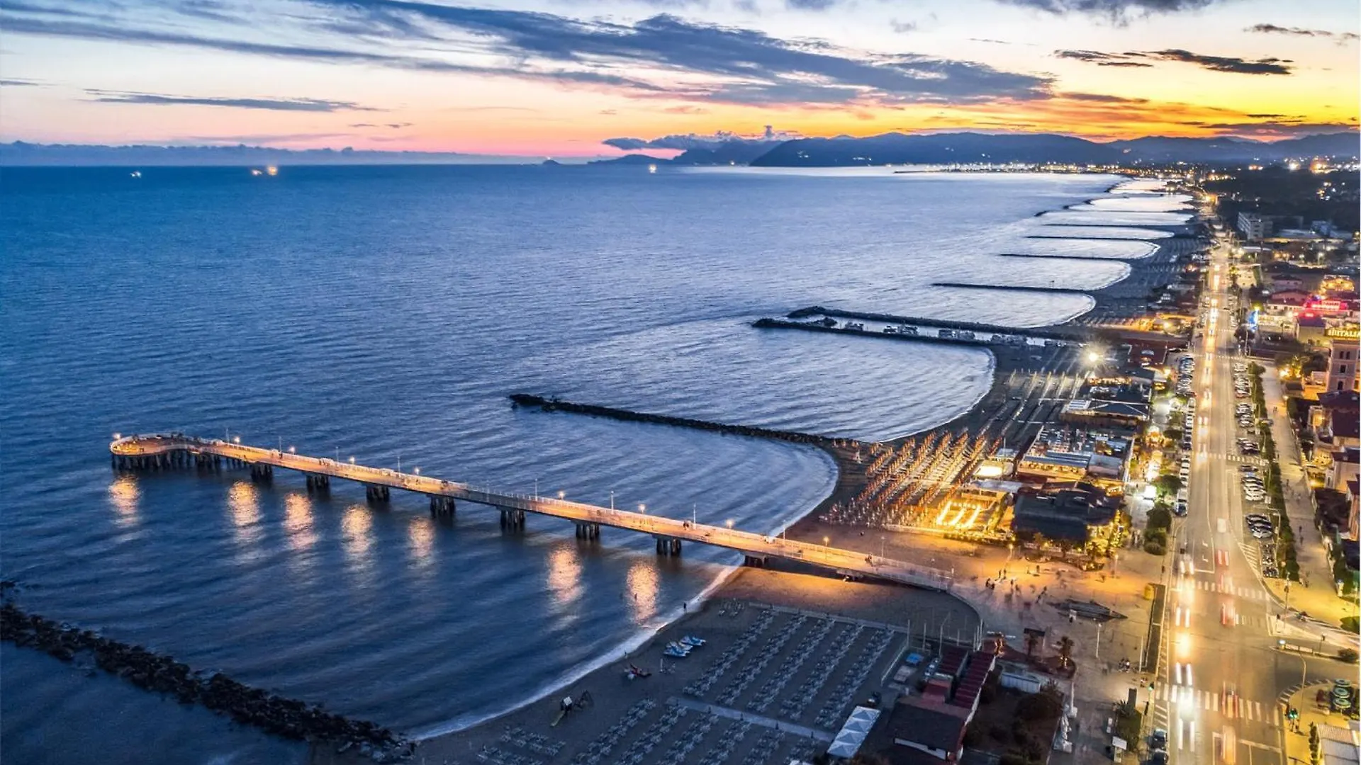 Hotel Excelsior Marina di Massa Italien