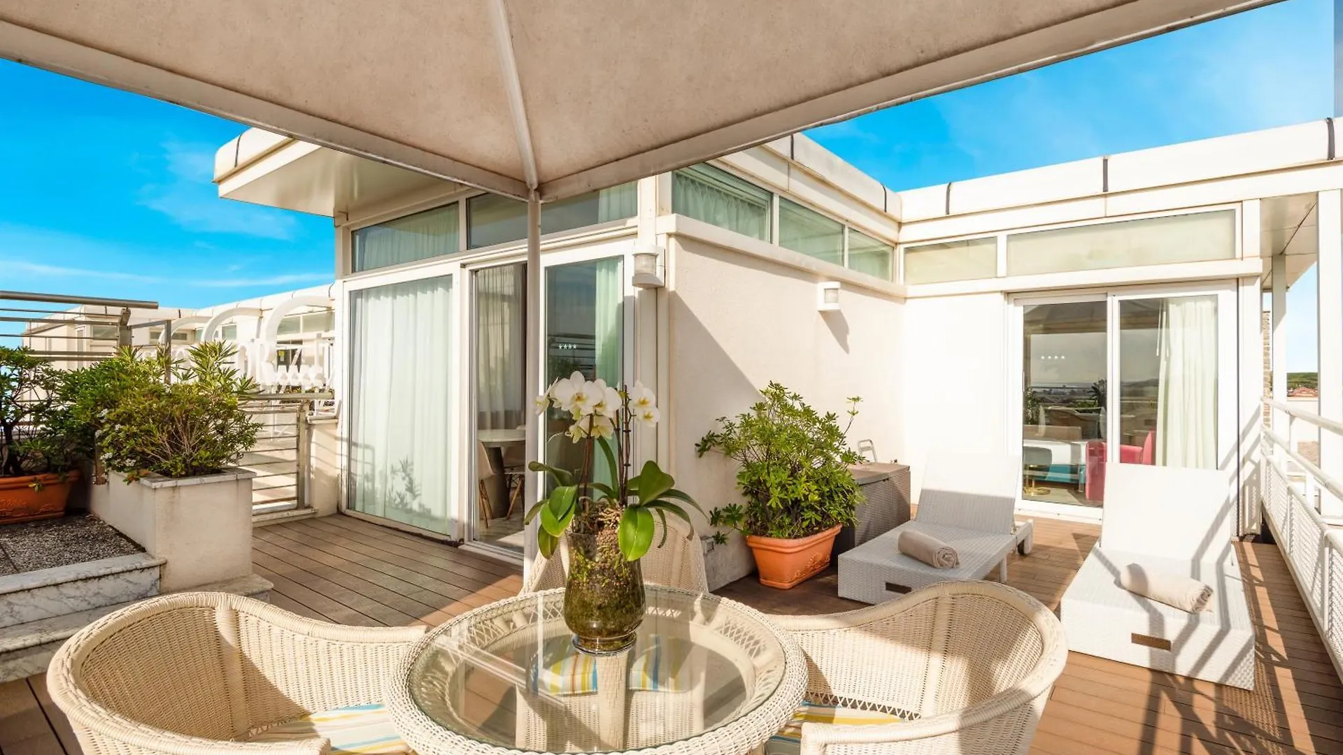 Hotel Excelsior Marina di Massa 4*,  Italy